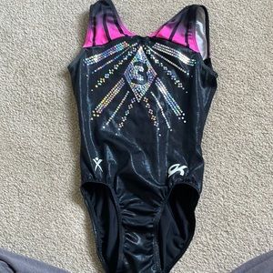 LAST DAY TO BUY Region 3 leotard